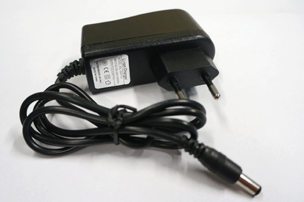 12V oplader